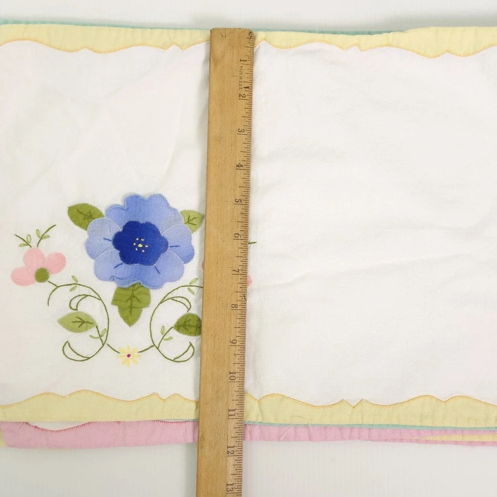 6 Vintage Fabric Placemats Applique Flowers Rectangle Place Mat Pastel